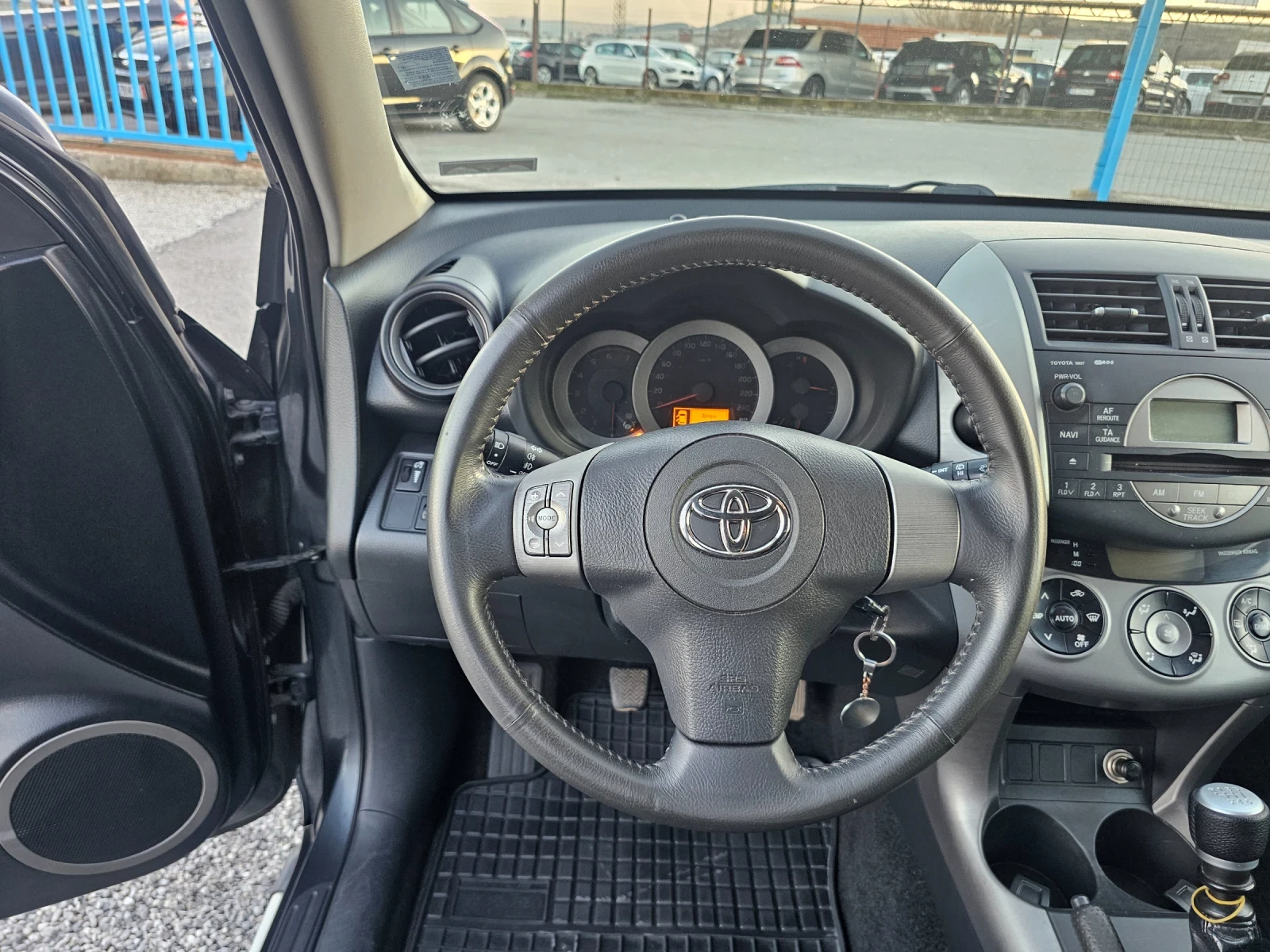 Toyota Rav4 2.2 D4D - изображение 10