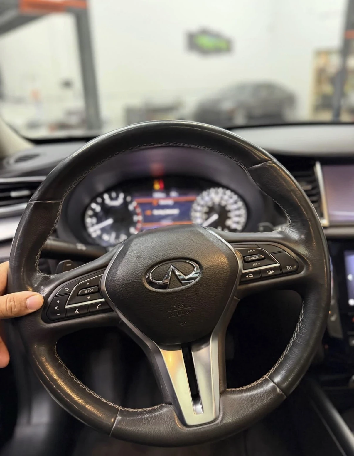 Infiniti QX50 ПОДГРЕВИ * * КАМЕРА * * CARFAX * *  - изображение 5