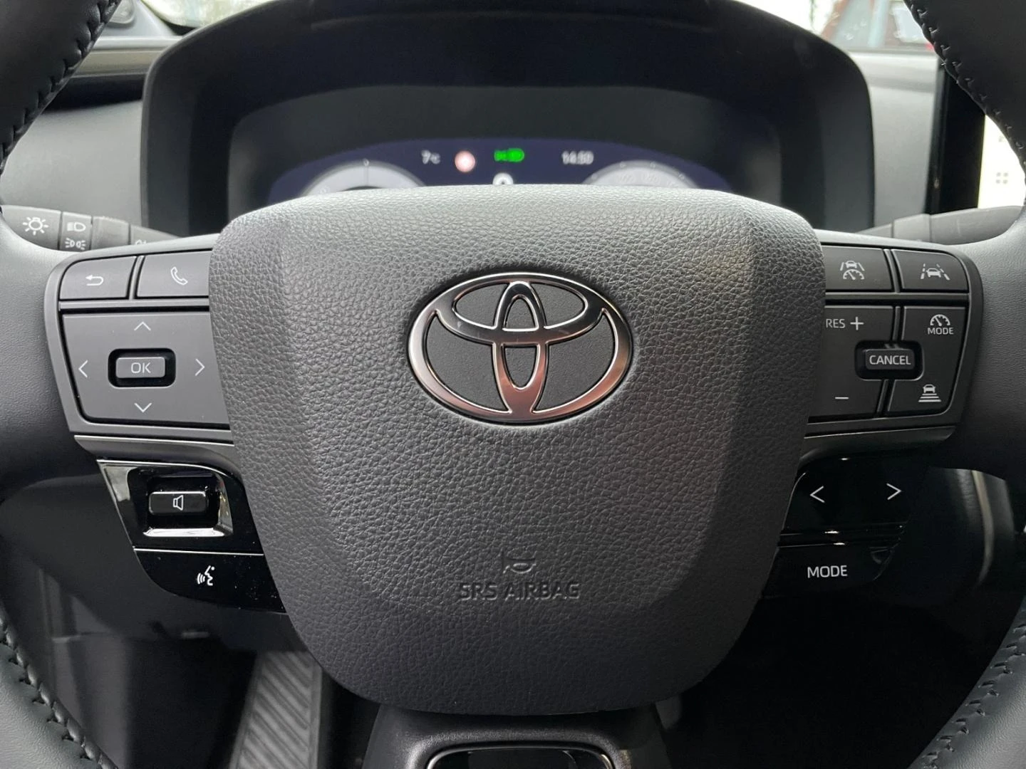 Toyota C-HR 2.0 HYBRID* LOUNGE* LED* JBL* DISTR* KEYLESS* CAME | Mobile.bg � ����������� 11