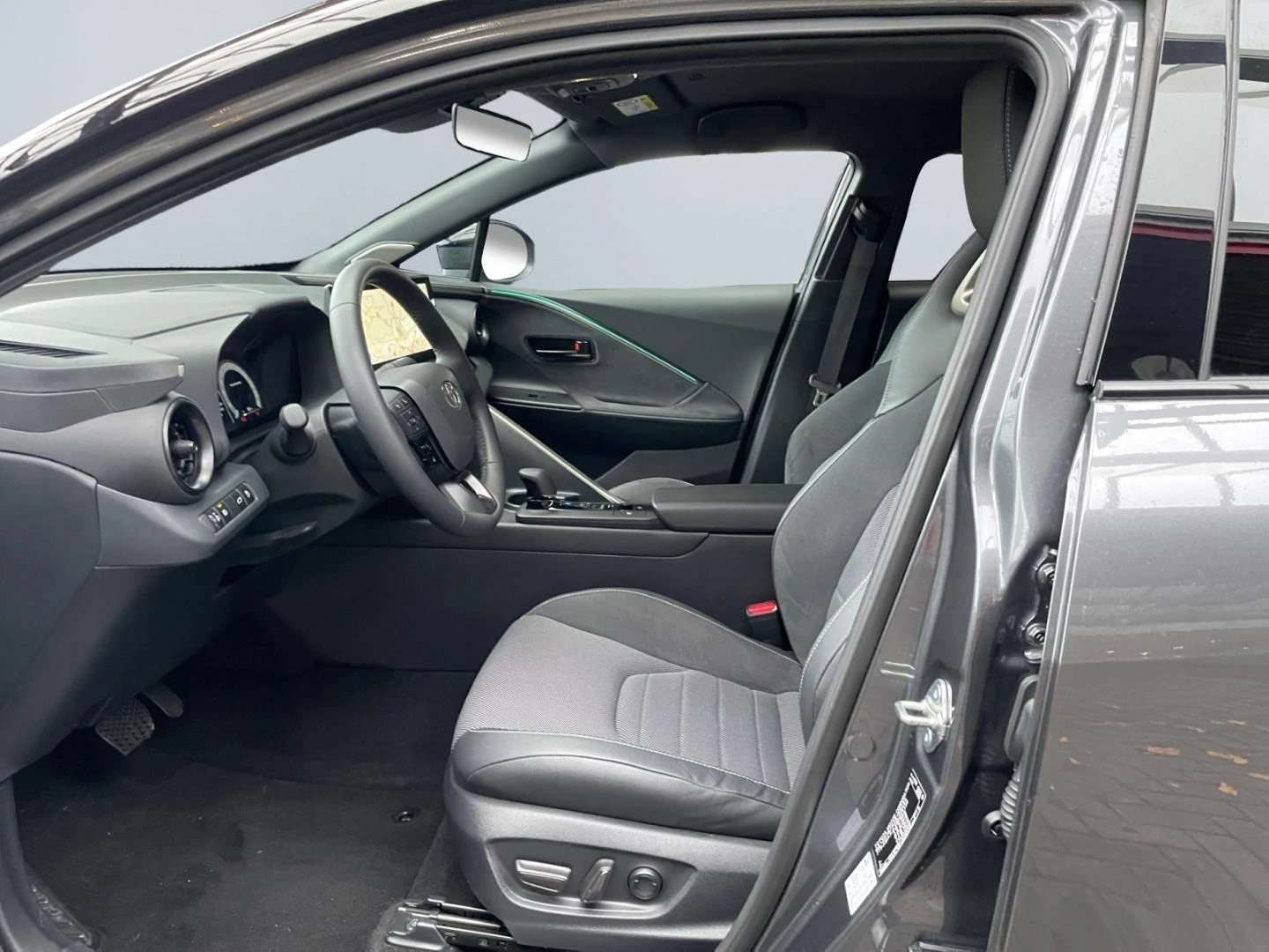 Toyota C-HR 2.0 HYBRID* LOUNGE* LED* JBL* DISTR* KEYLESS* CAME - изображение 9