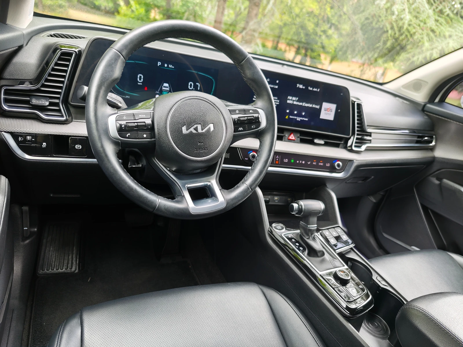 Kia Sportage 2.0 CRDI 4x4, снимка 10 - Автомобили и джипове - 54145914
