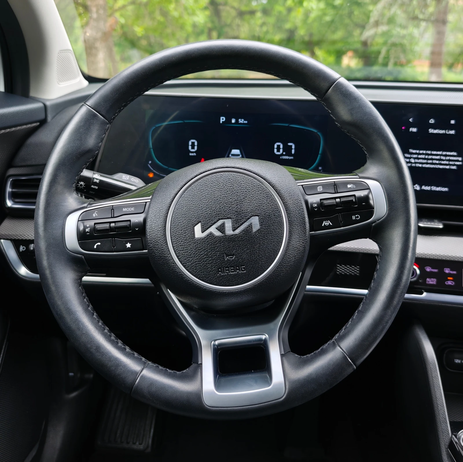 Kia Sportage 2.0 CRDI 4x4, снимка 11 - Автомобили и джипове - 54145914