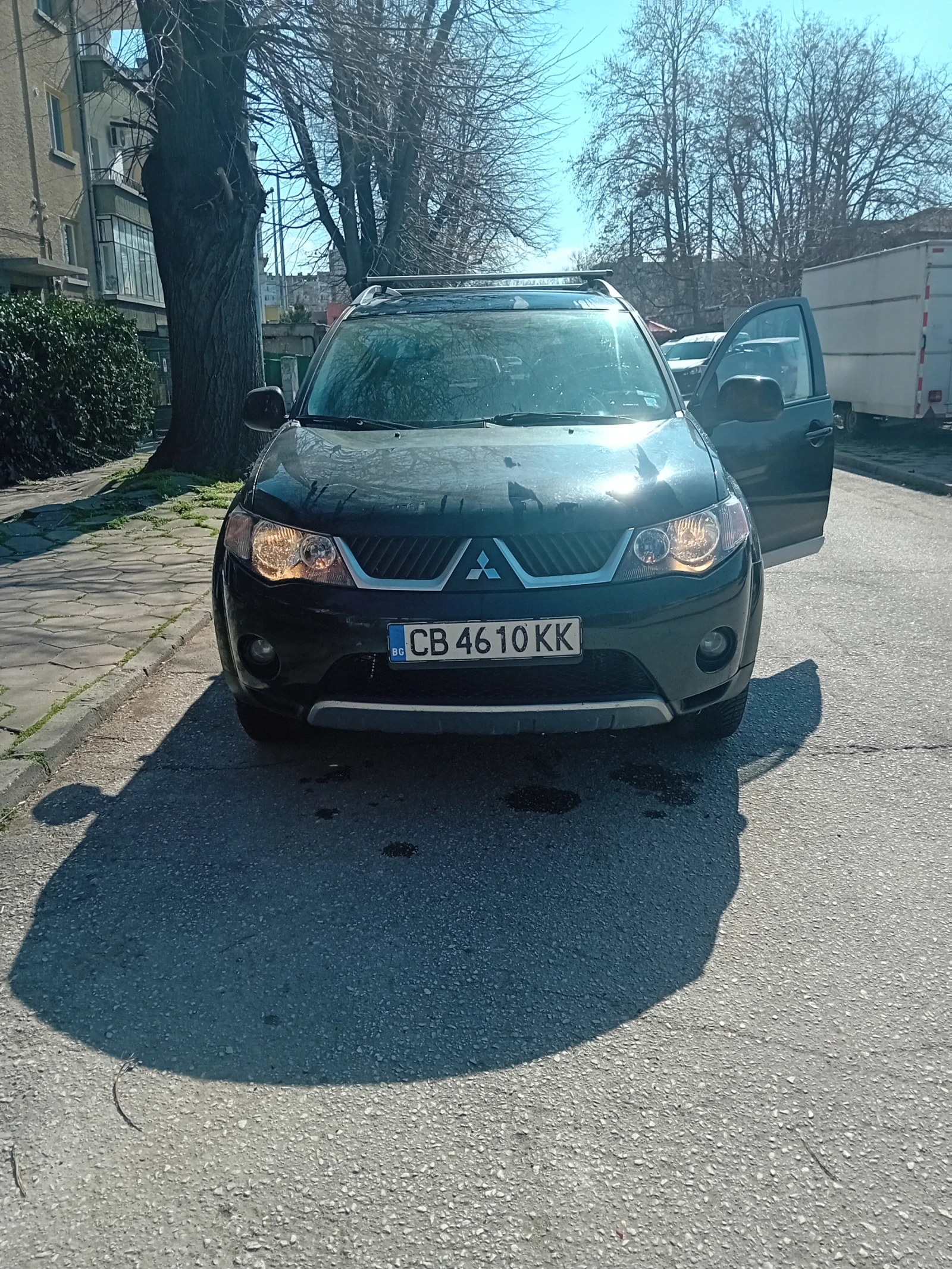 Mitsubishi Outlander 2.4 Газ 4Х4, снимка 3 - Автомобили и джипове - 54155649
