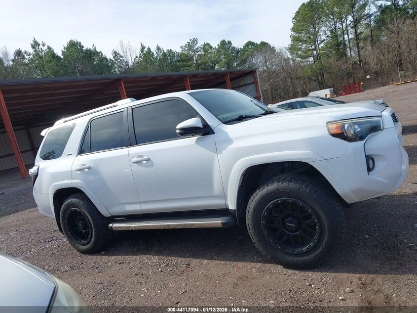 Toyota 4runner Sr5 Premium, снимка 13 - Автомобили и джипове - 54248734