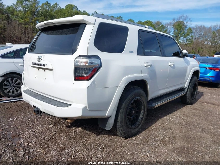 Toyota 4runner Sr5 Premium, снимка 4 - Автомобили и джипове - 54248734