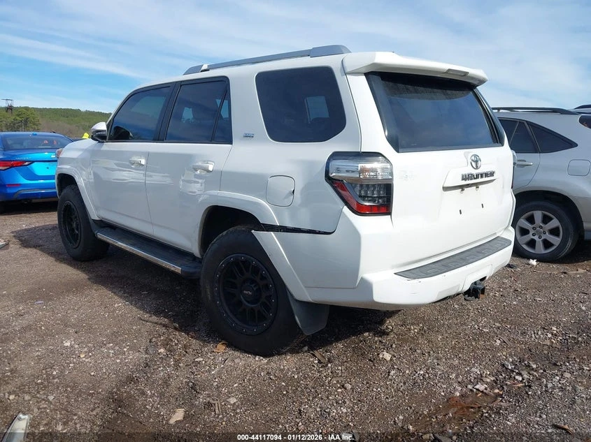 Toyota 4runner Sr5 Premium, снимка 3 - Автомобили и джипове - 54248734