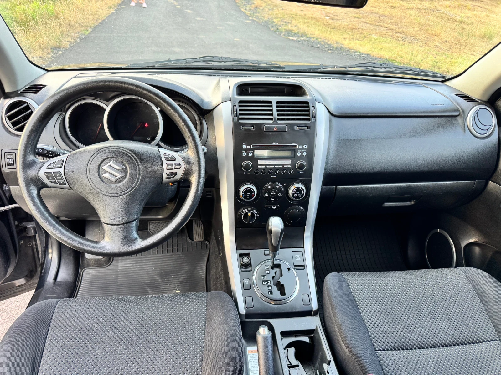 Suzuki Grand vitara 2.0 140 | Автомат, снимка 9 - Автомобили и джипове - 55150740