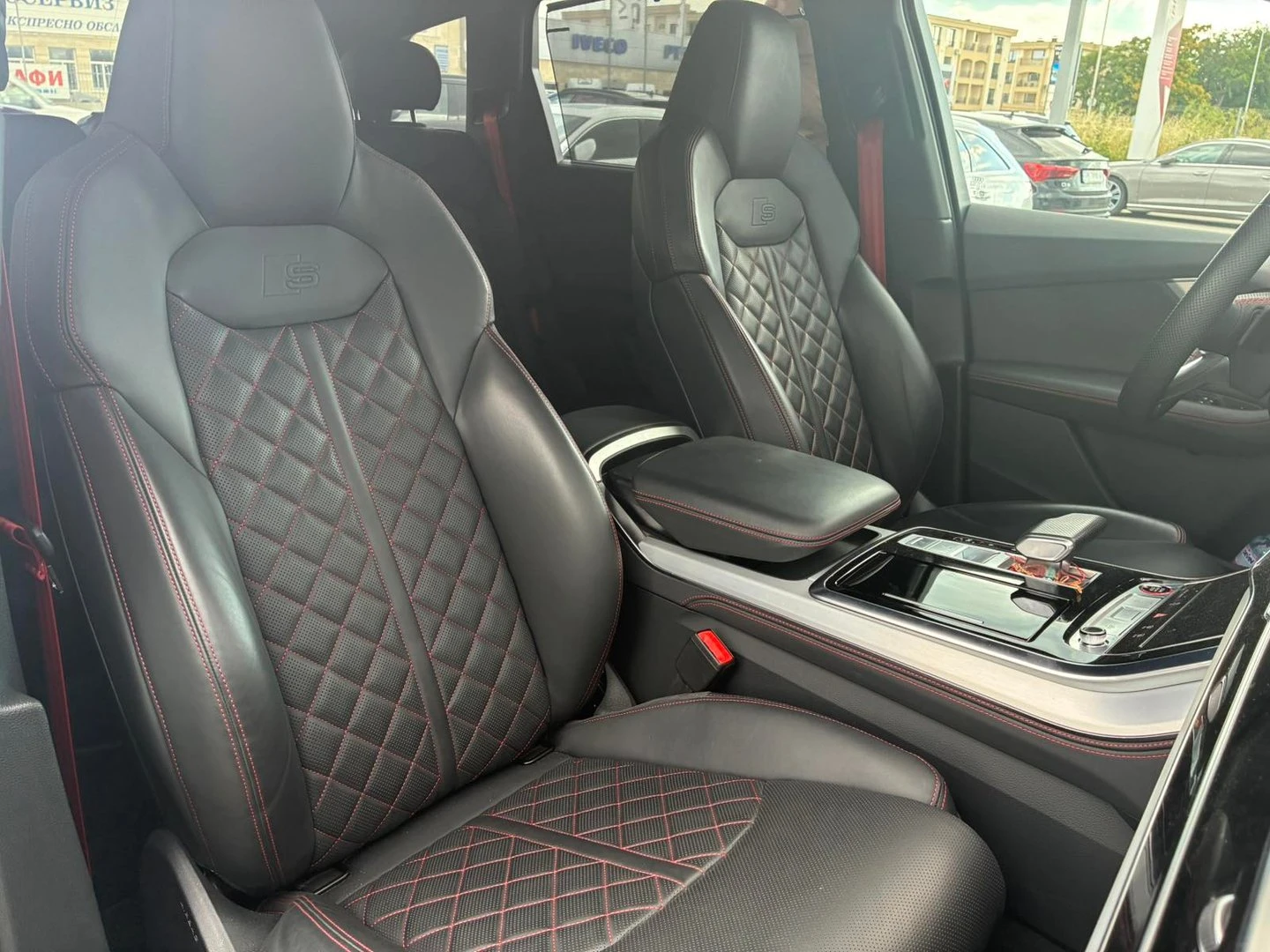 Audi SQ7, снимка 10 - Автомобили и джипове - 55307326