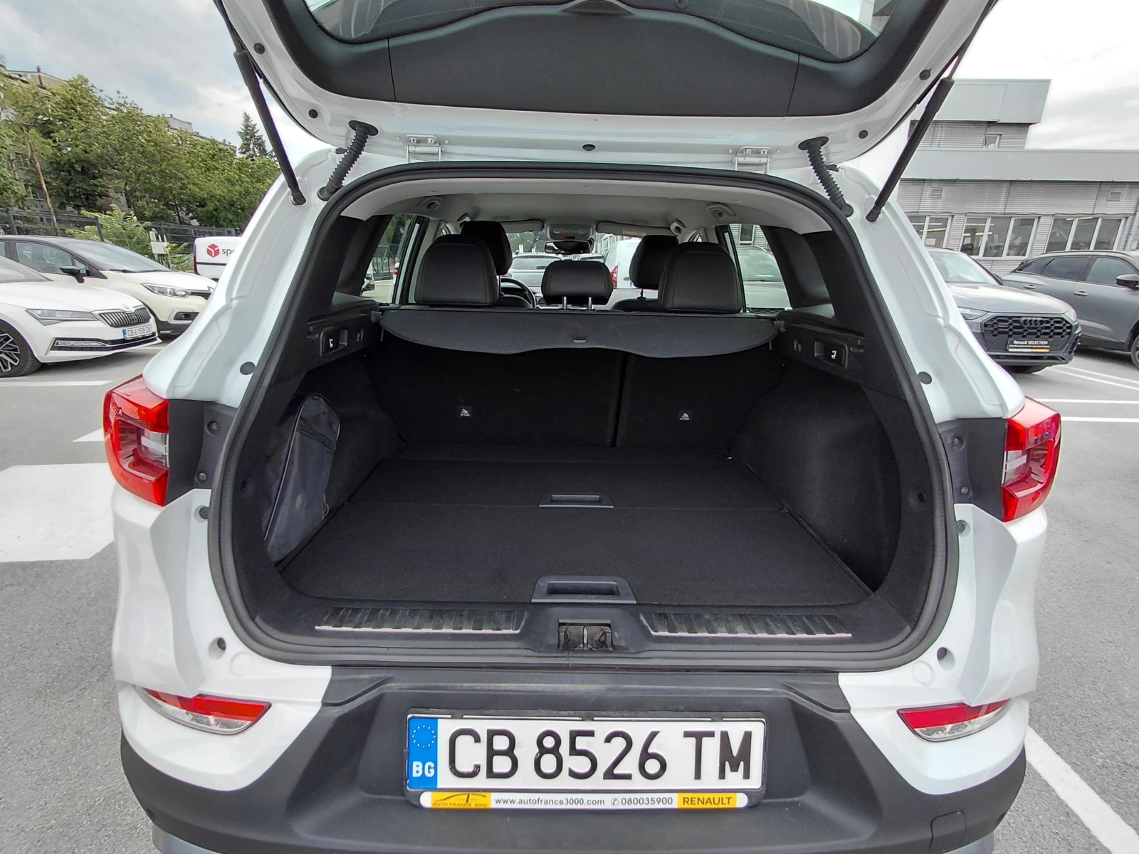 Renault Kadjar 1.3TCe/160к.с/Techno/EDC, снимка 15 - Автомобили и джипове - 55258612