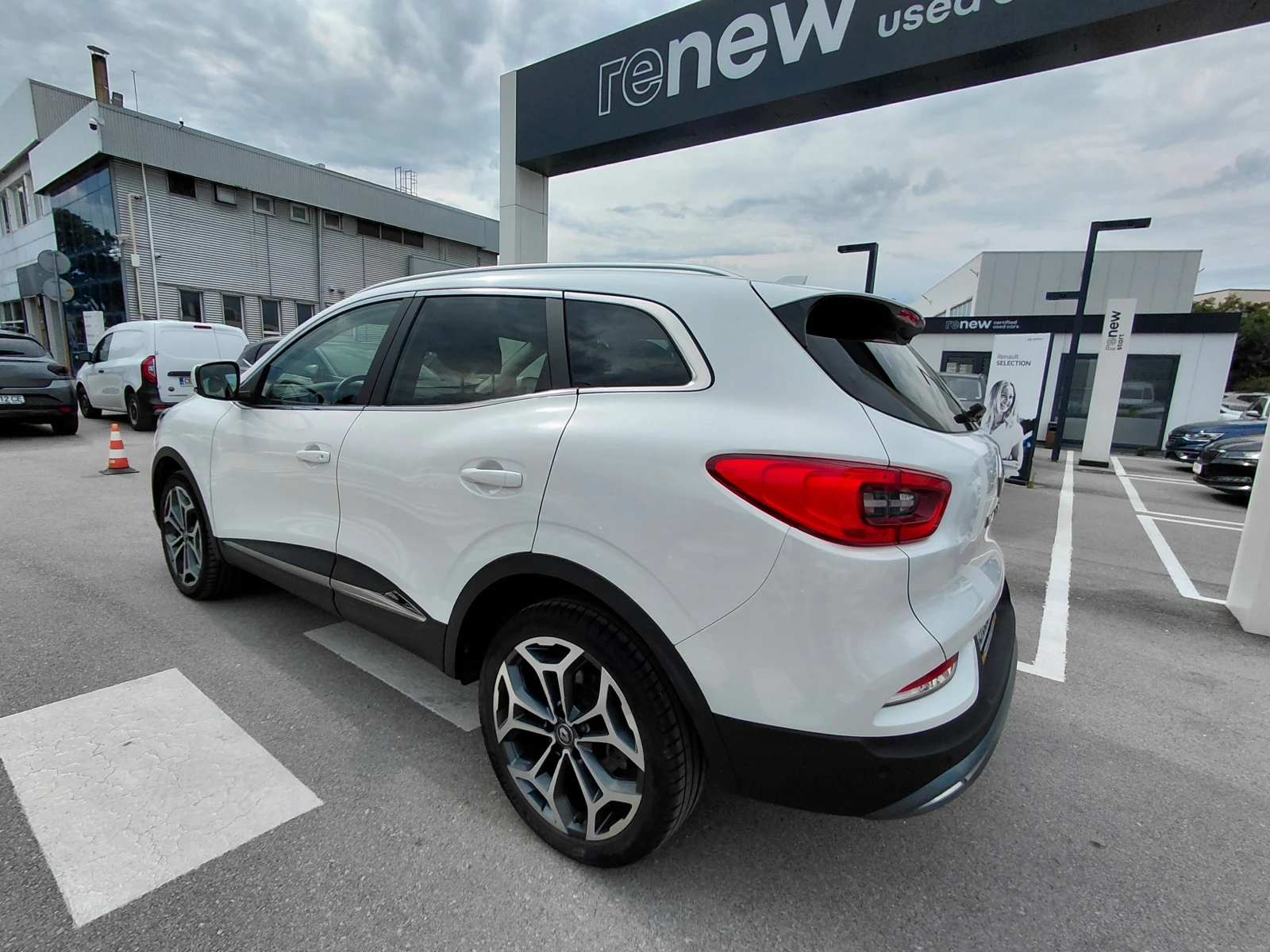 Renault Kadjar 1.3TCe/160к.с/Techno/EDC, снимка 5 - Автомобили и джипове - 55258612