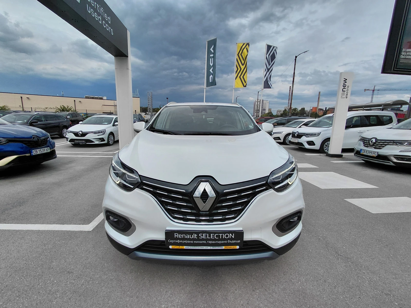 Renault Kadjar 1.3TCe/160к.с/Techno/EDC, снимка 2 - Автомобили и джипове - 55258612