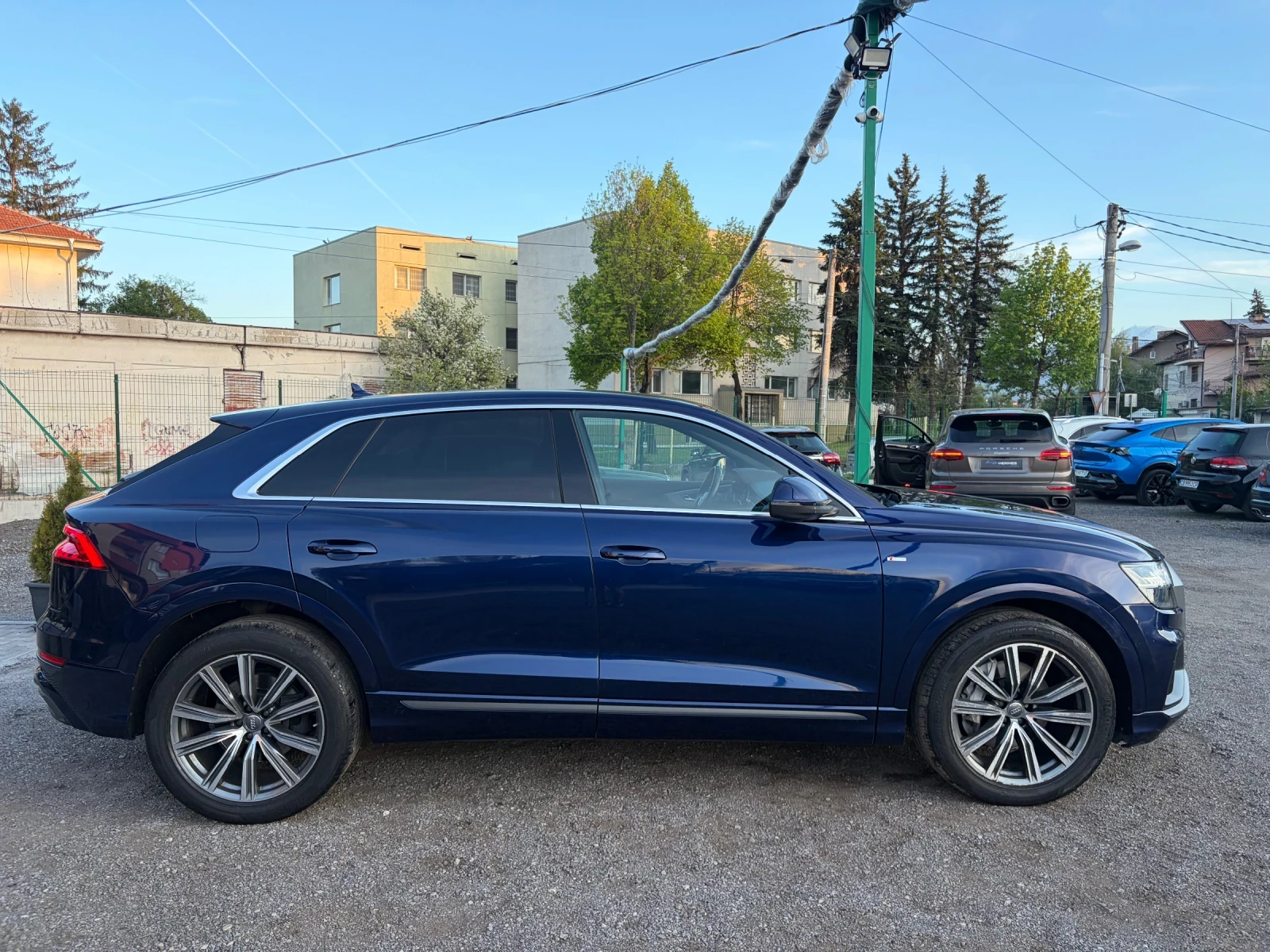 Audi Q8 3xS-line, снимка 3 - Автомобили и джипове - 55411423