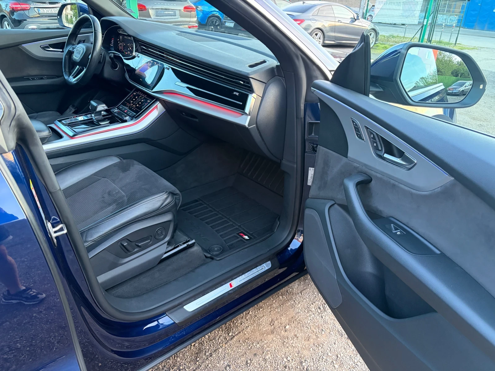 Audi Q8 3xS-line, снимка 16 - Автомобили и джипове - 55411423