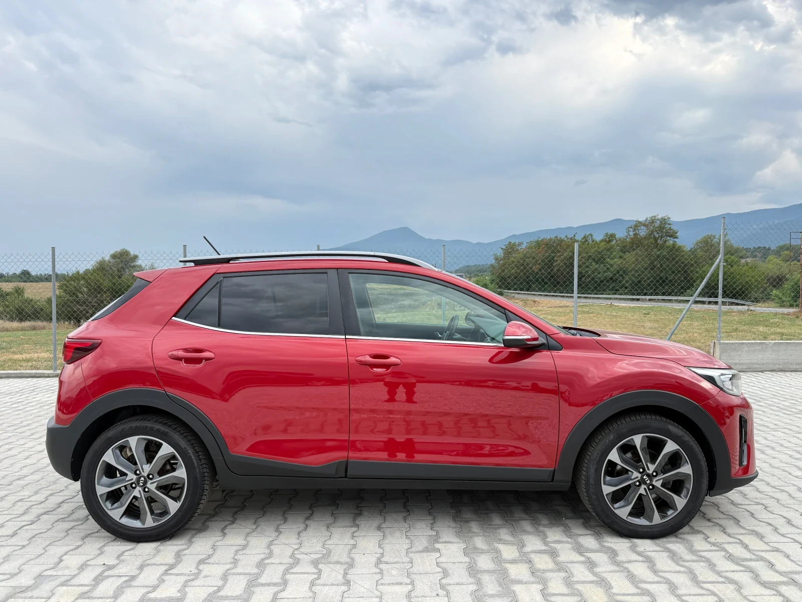 Kia Stonic 1.6 CRDI NAVI CAMERA, снимка 6 - Автомобили и джипове - 55675852