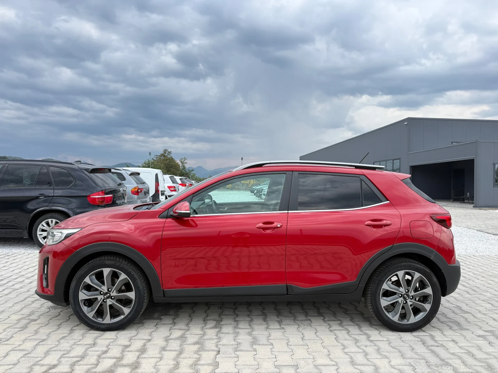 Kia Stonic 1.6 CRDI NAVI CAMERA, снимка 2 - Автомобили и джипове - 55675852