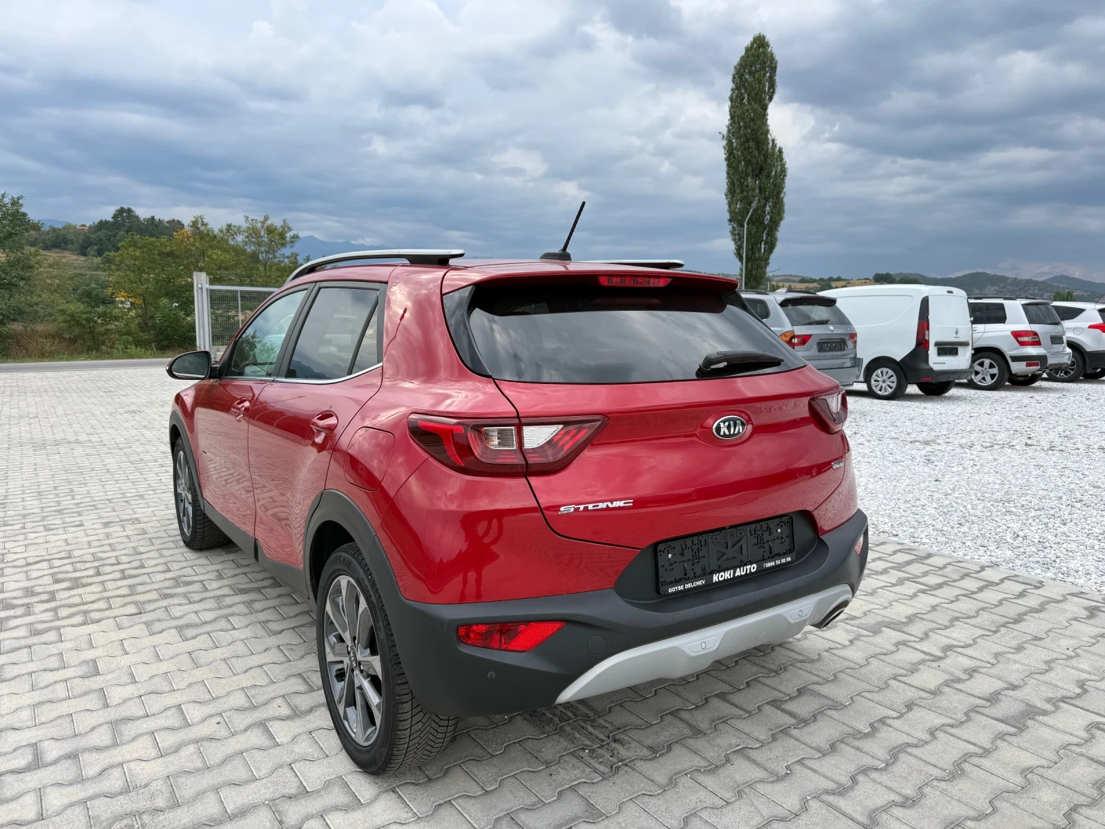 Kia Stonic 1.6 CRDI NAVI CAMERA, снимка 3 - Автомобили и джипове - 55675852