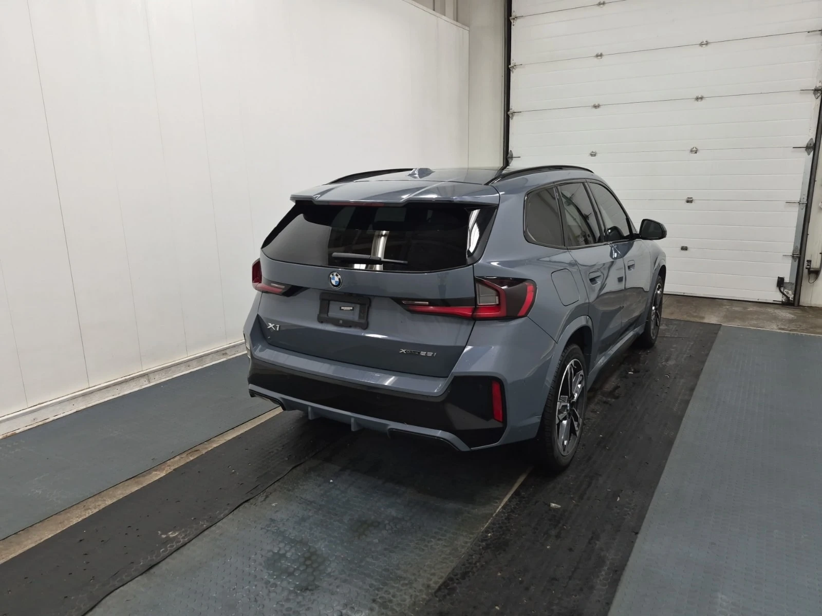 BMW X1 XDRIVE28I  CARFAX, снимка 3 - Автомобили и джипове - 55799872