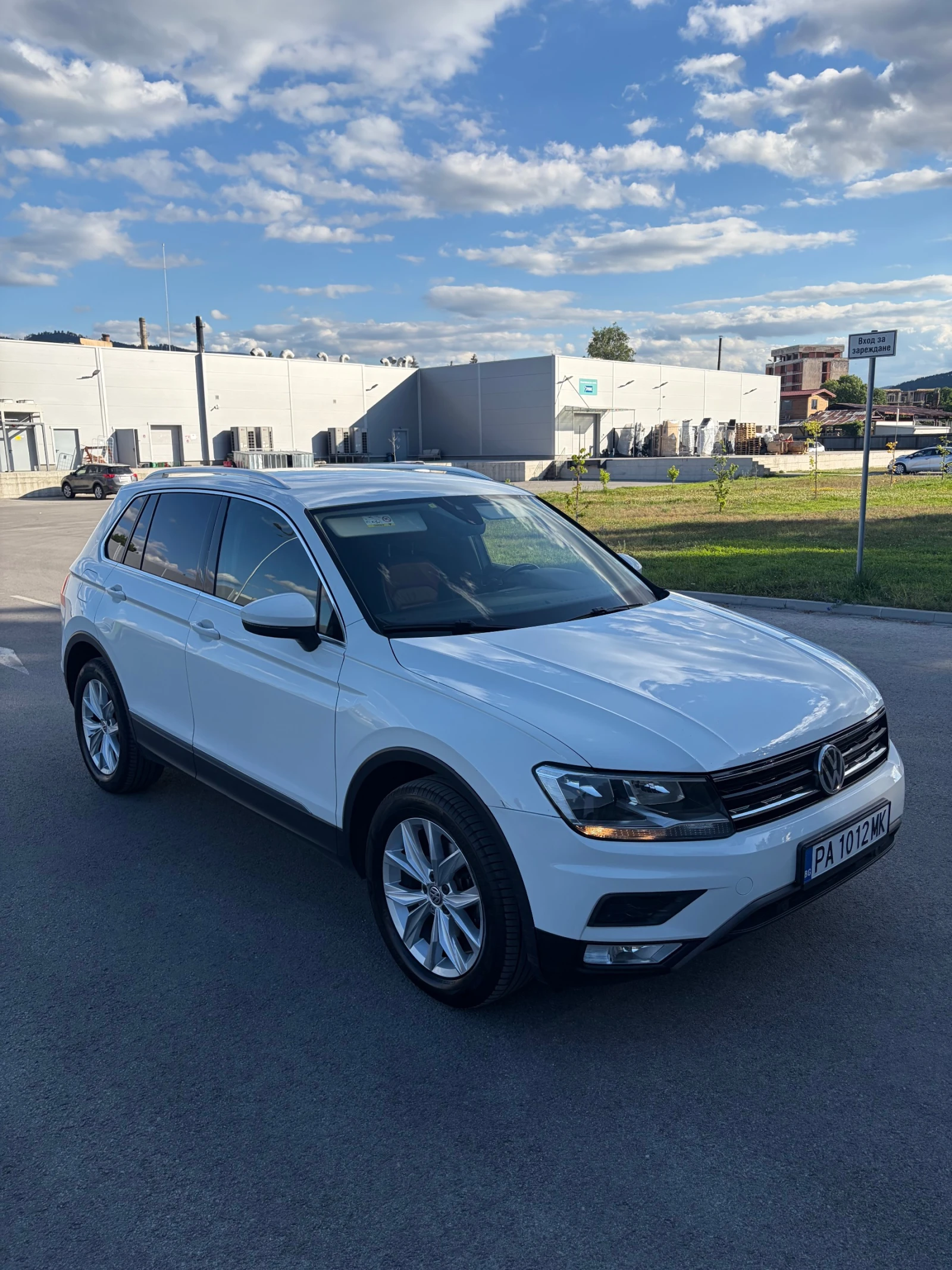 VW Tiguan offroad 4x4, снимка 2 - Автомобили и джипове - 55891793
