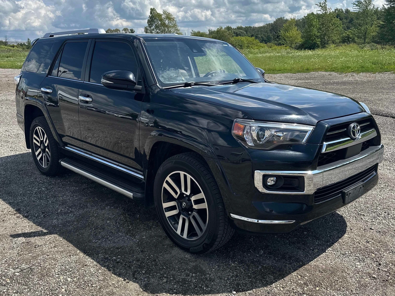 Toyota 4runner 4WD | CARFAX | АВТОФИНАНСИРАНЕ, снимка 3 - Автомобили и джипове - 55955469