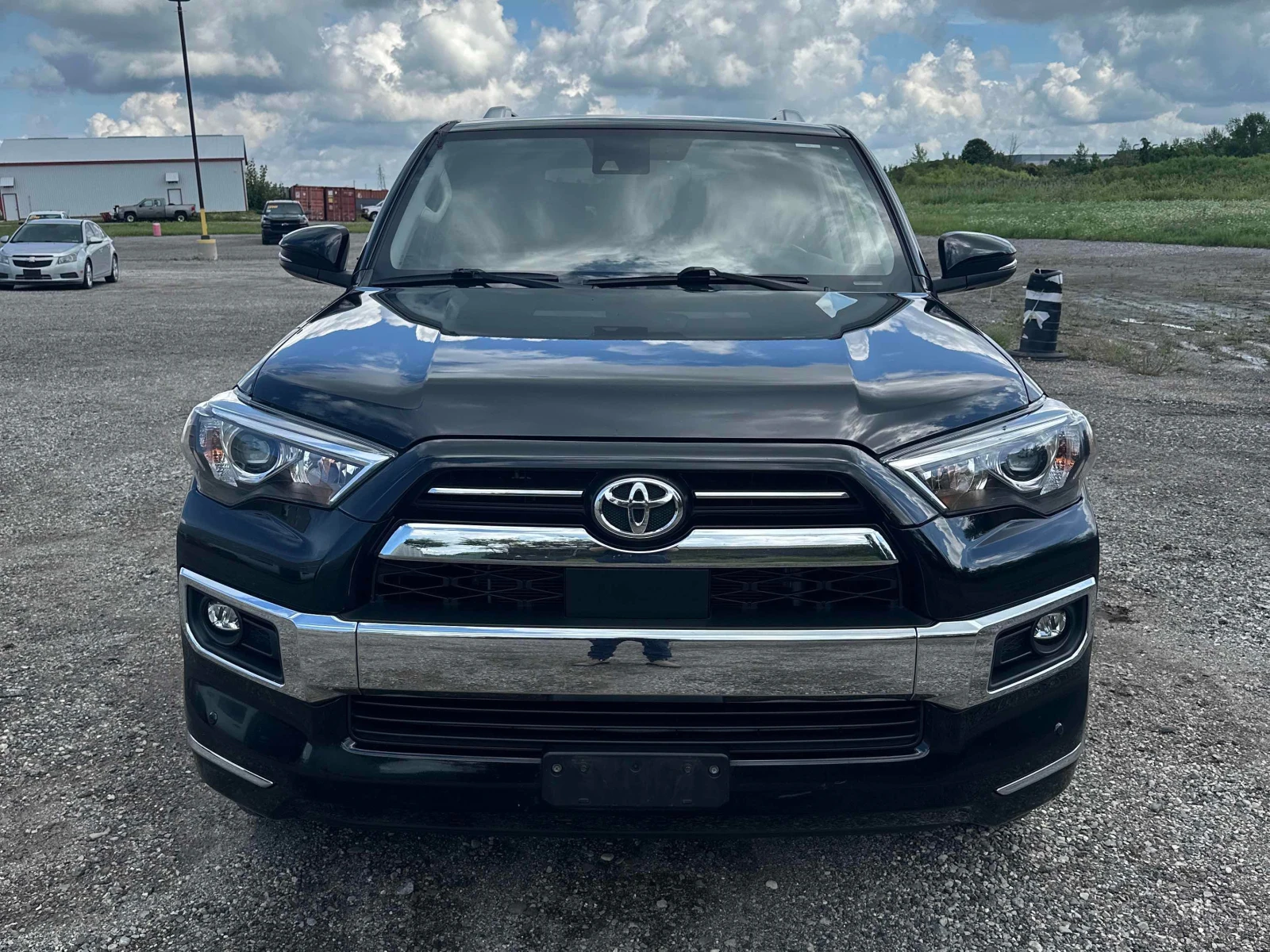 Toyota 4runner 4WD | CARFAX | АВТОФИНАНСИРАНЕ, снимка 2 - Автомобили и джипове - 55955469