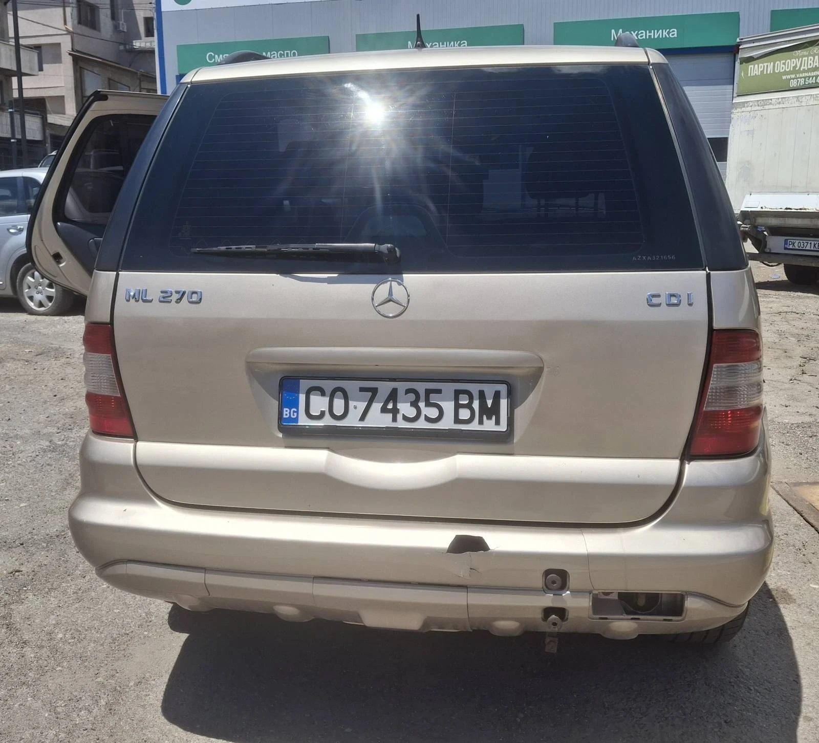 Mercedes-Benz ML 270, снимка 3 - Автомобили и джипове - 55985716
