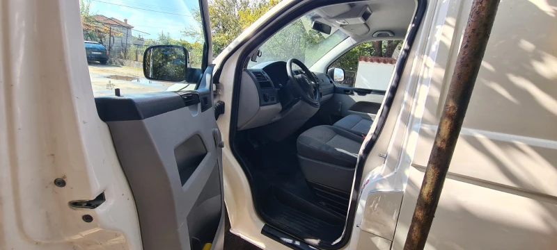 VW T5, снимка 7 - Бусове и автобуси - 52787833