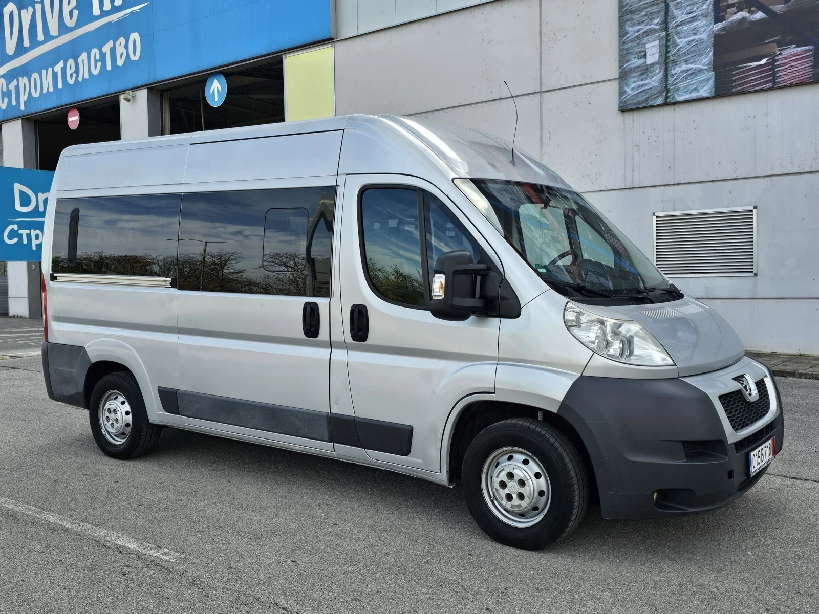 Peugeot Boxer 2.2 HDi 131к.с Климатик, 9 места, теглич - изображение 5