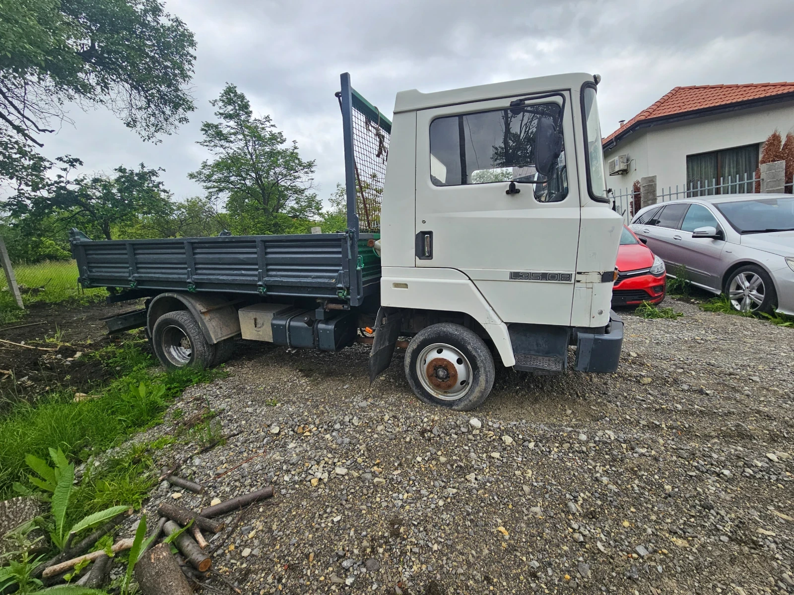 Nissan L35 Самосвал - изображение 4