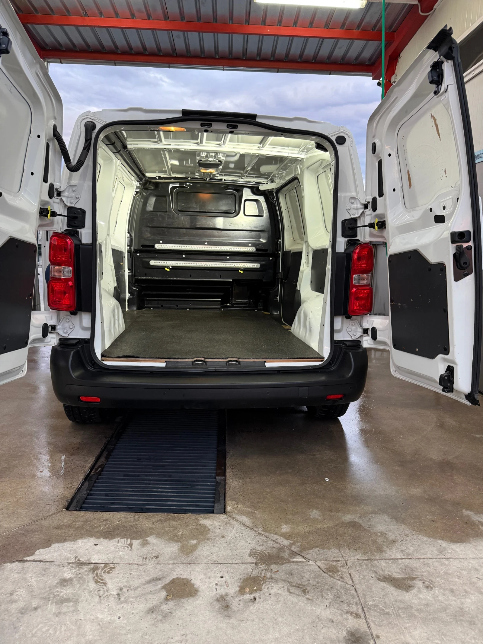 Fiat Scudo 2.2, снимка 9 - Бусове и автобуси - 55397960
