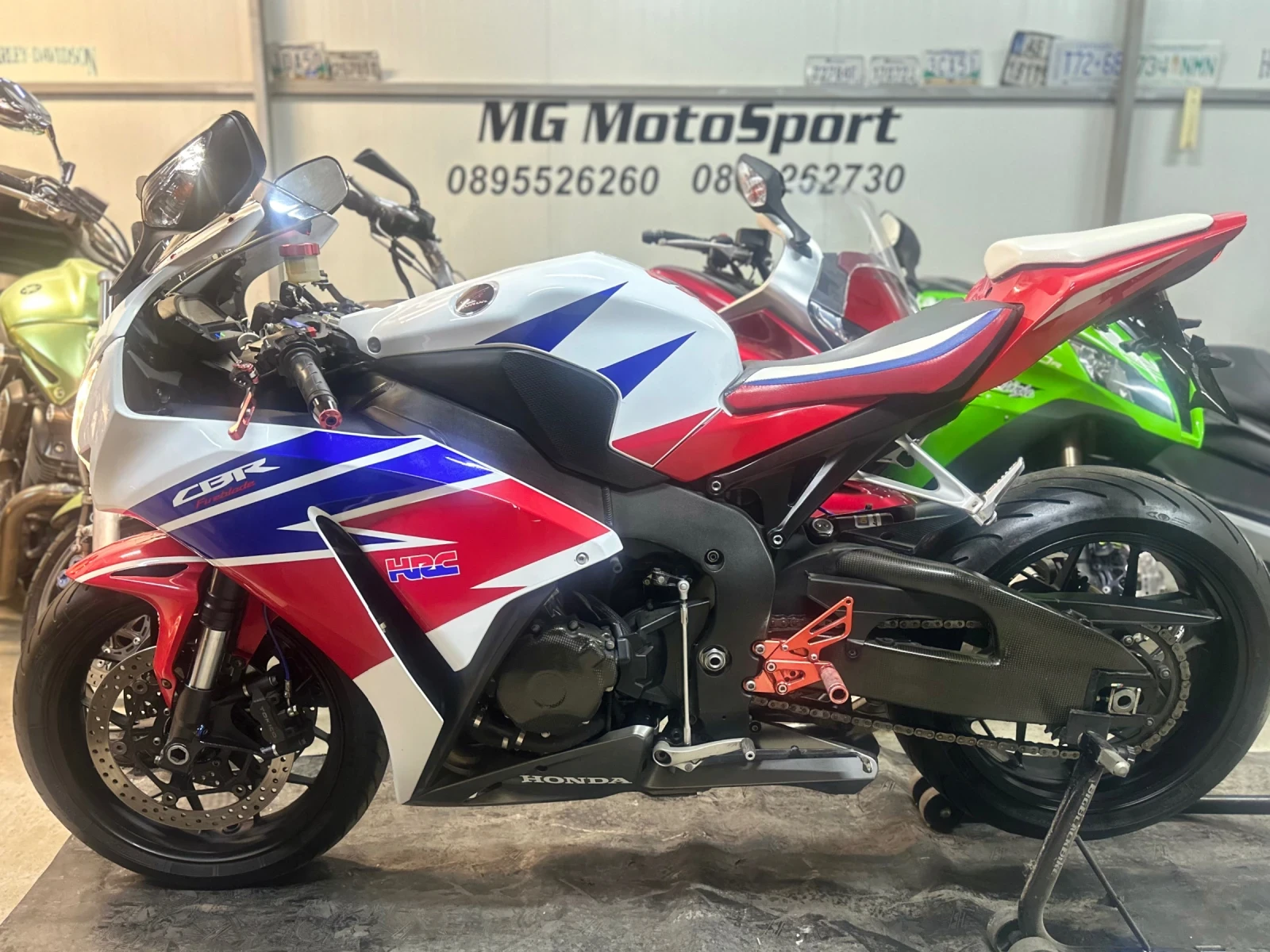 Honda Cbr 1000RR ЛИЗИНГ/БАРТЕР, снимка 6 - Мотоциклети и мототехника - 55944670