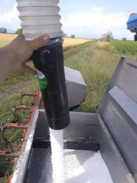 Трактор New Holland ДИСПЕНСЪР ЗА ТОР И СЕМЕНА , снимка 7