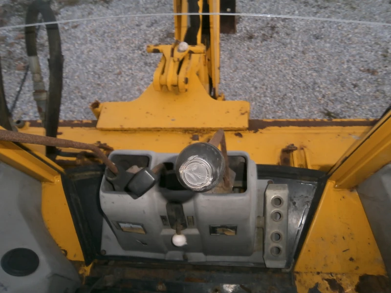 Багер Komatsu WB70A NOV VNOS* 3000h* , снимка 8 - Индустриална техника - 52790500