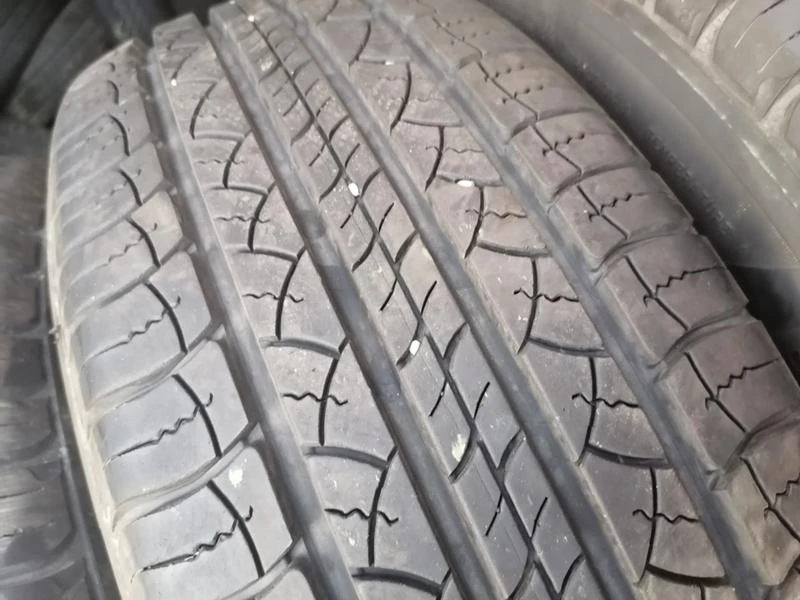 Гуми Всесезонни 215/65R16, снимка 5 - Гуми и джанти - 29589483