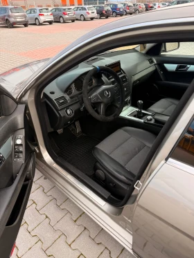 Mercedes-Benz C 220 Алкантара | Регистрирана | 646 | Ръчка - 5200 € / 10170.32 лв. - 40379111 9