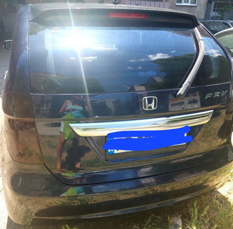 Honda Fr-v, снимка 3 - Автомобили и джипове - 46113880