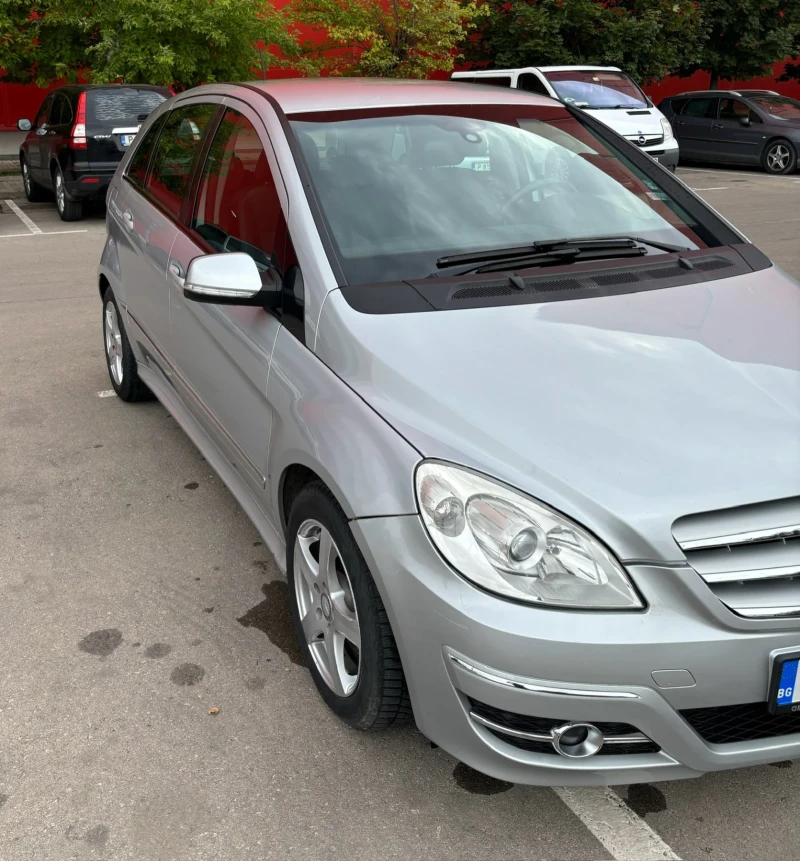 Mercedes-Benz B 180, снимка 8 - Автомобили и джипове - 47075176