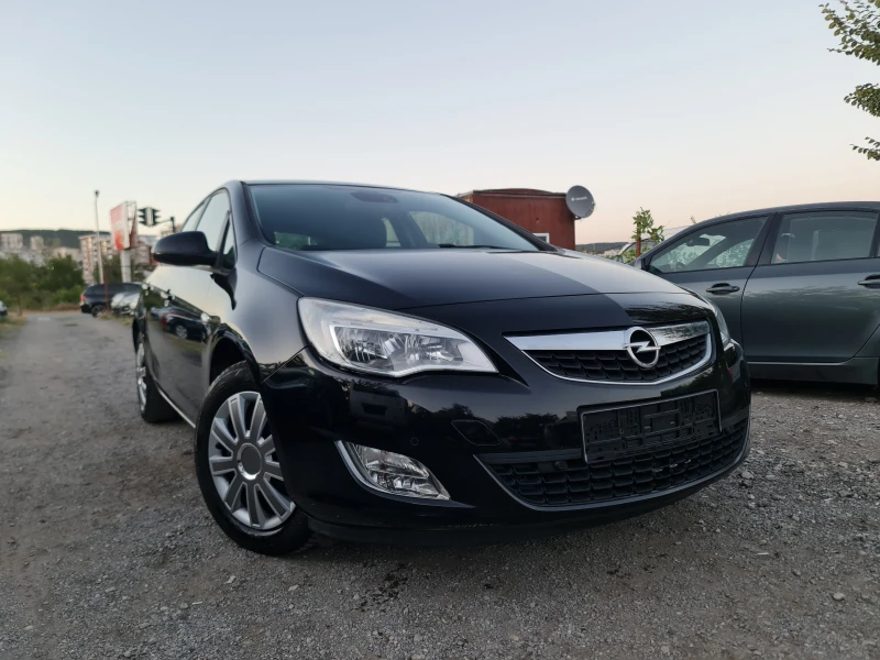 Opel Astra КАТО НОВА СТАРИЯ МОТОР, снимка 1 - Автомобили и джипове - 47466415