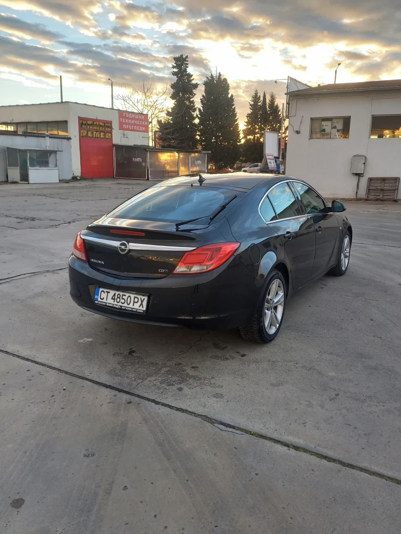 Opel Insignia, снимка 6 - Автомобили и джипове - 47468725