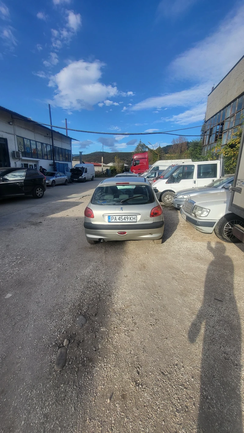 Peugeot 206 1.4, снимка 4 - Автомобили и джипове - 47536964