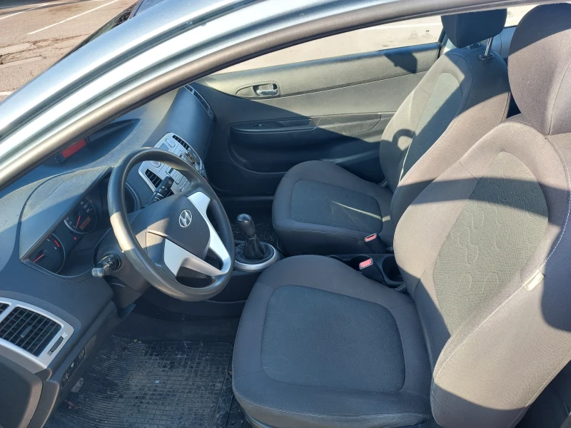 Hyundai I20, снимка 11 - Автомобили и джипове - 47996788