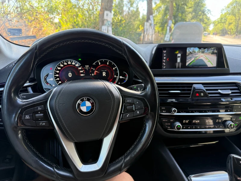 BMW 520 X Drive head up connected drive, снимка 8 - Автомобили и джипове - 51817155