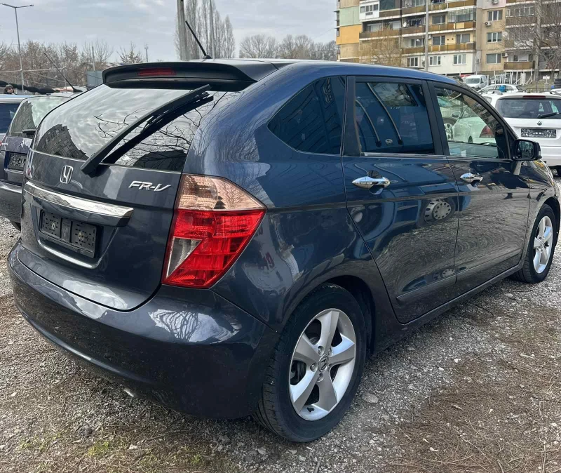 Honda Fr-v 1.8i V-TEC, снимка 3 - Автомобили и джипове - 48788274