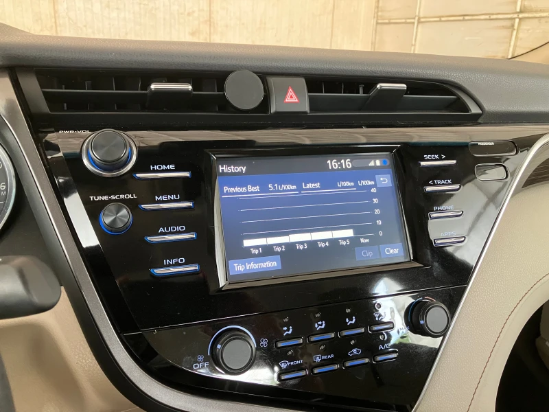 Toyota Camry, снимка 8 - Автомобили и джипове - 52576907