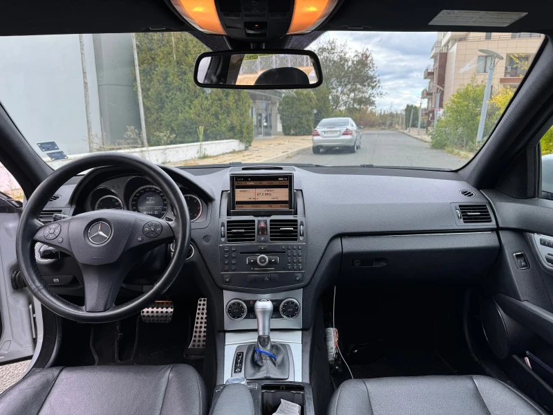 Mercedes-Benz C 320 Mercedes-Benz C 320 4 Matic AMG avangarde, снимка 9 - Автомобили и джипове - 52246668