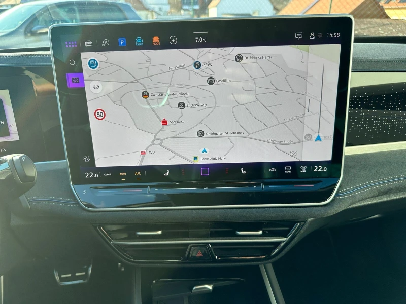 VW Passat 2.0 TDI R-LINE BLACK STYLE MATRIX HEAD UP CAM, снимка 11 - Автомобили и джипове - 52297651