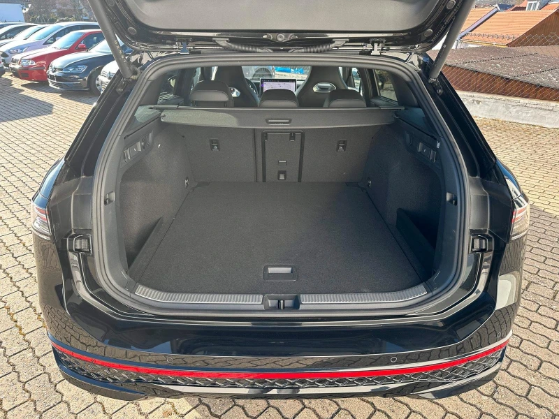 VW Passat 2.0 TDI R-LINE BLACK STYLE MATRIX HEAD UP CAM, снимка 15 - Автомобили и джипове - 52297651