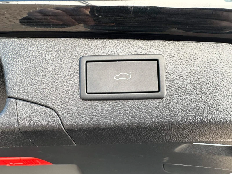 VW Passat 2.0 TDI R-LINE BLACK STYLE MATRIX HEAD UP CAM, снимка 16 - Автомобили и джипове - 52297651