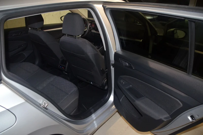 VW Golf Variant 2.0TDI * life* * DSG* , снимка 7 - Автомобили и джипове - 53075745