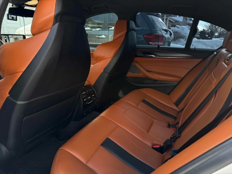 BMW M5 * Sedan * CARFAX * ЦЕНА ДО БГ, снимка 12 - Автомобили и джипове - 53355360