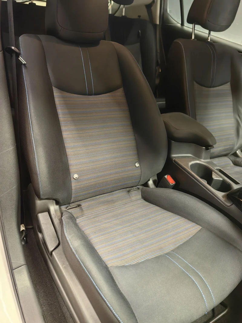 Nissan Leaf  40kWh* DISTRONIC* CAMERA* KEYLESS* NAVI* TOP, снимка 8 - Автомобили и джипове - 53380679